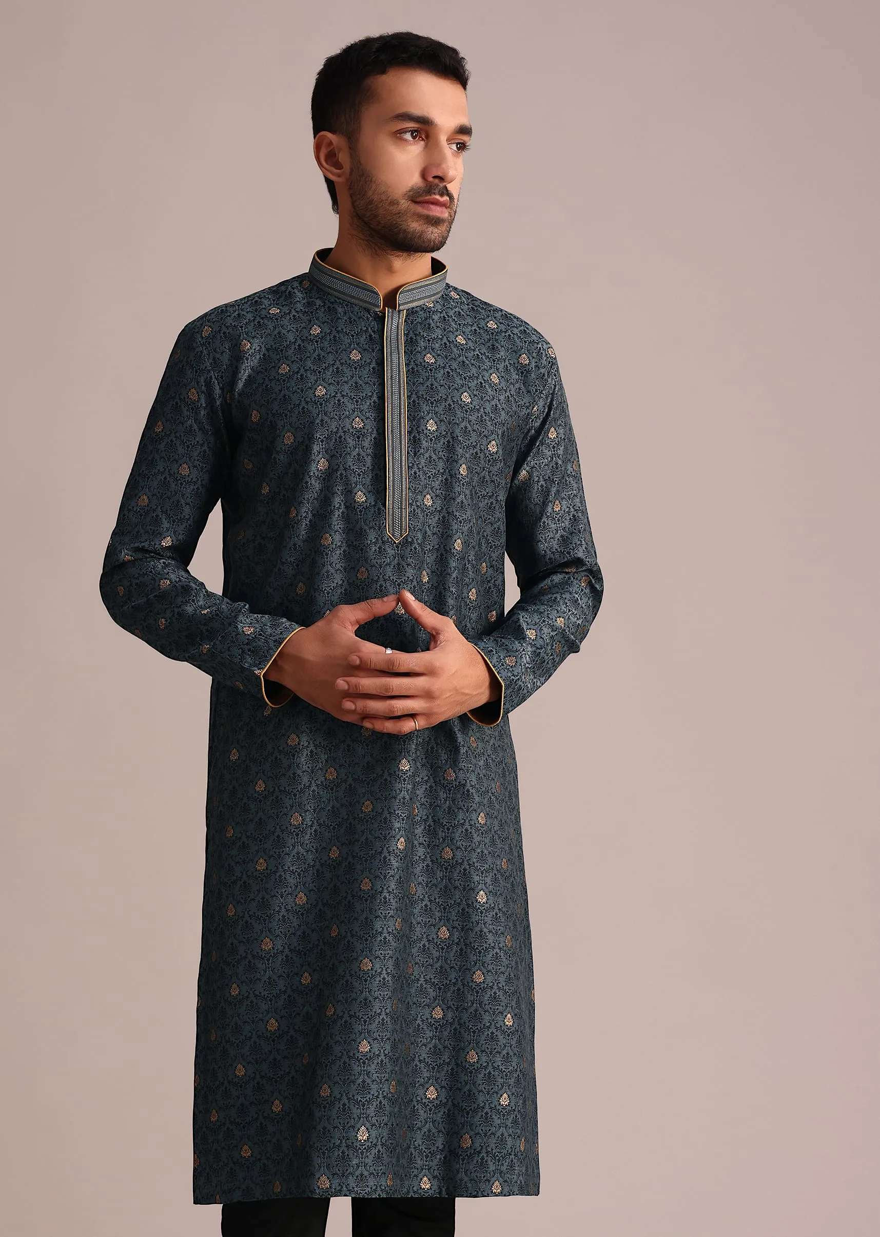 Grey Kurta Set With Foil Printed Buttis