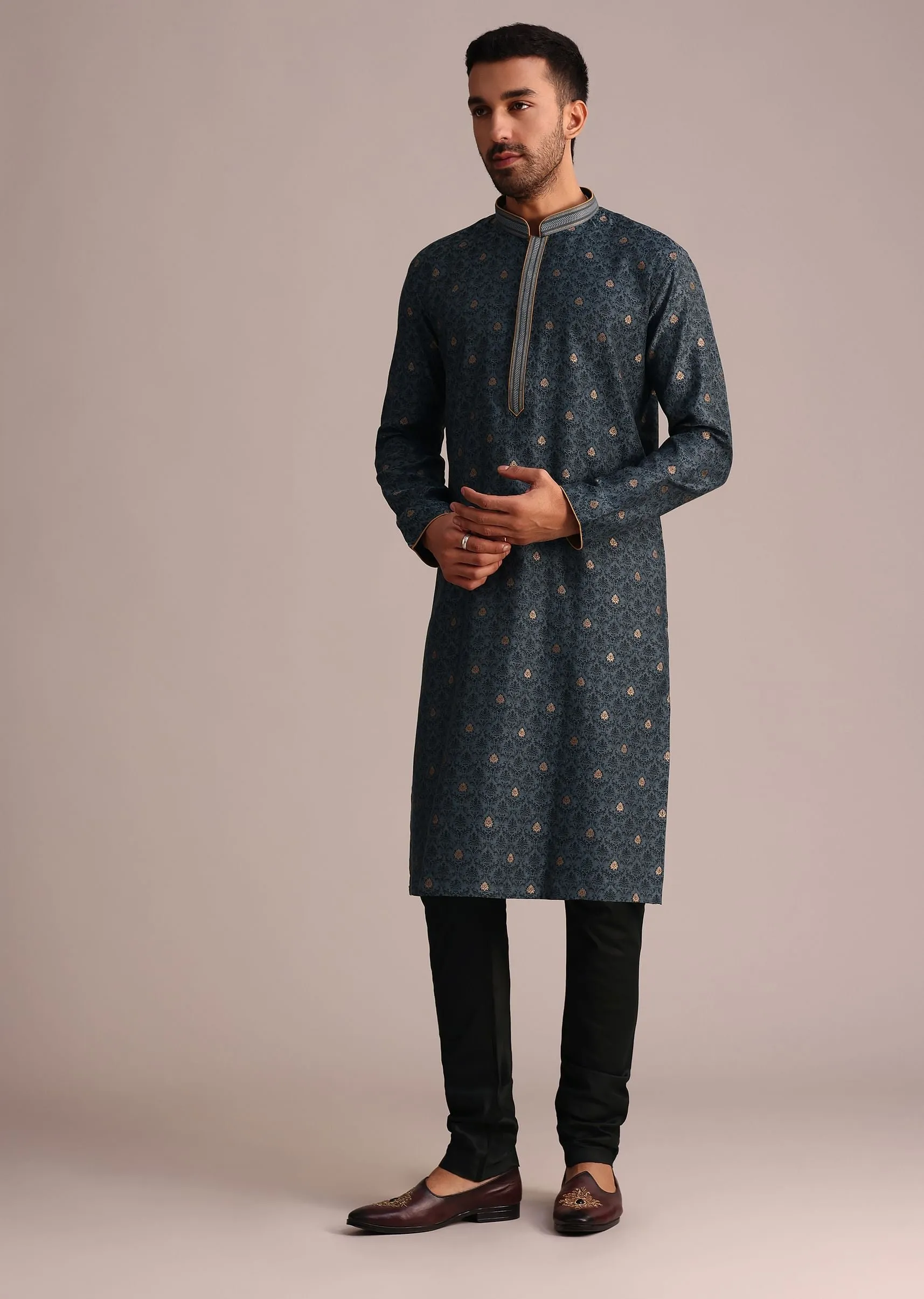 Grey Kurta Set With Foil Printed Buttis