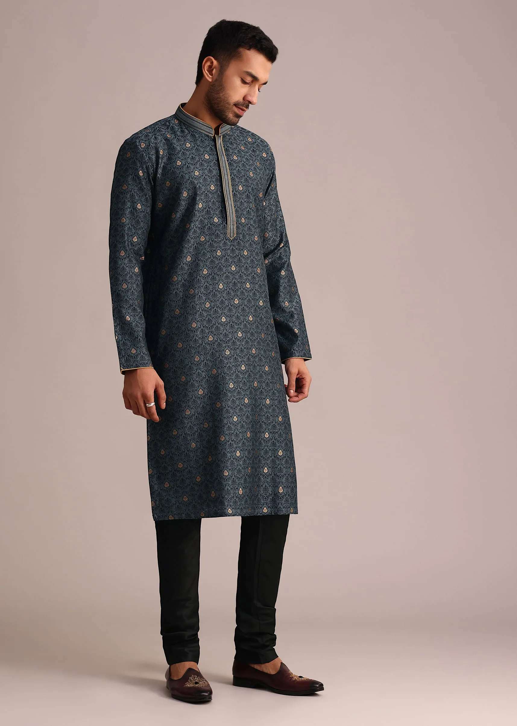 Grey Kurta Set With Foil Printed Buttis
