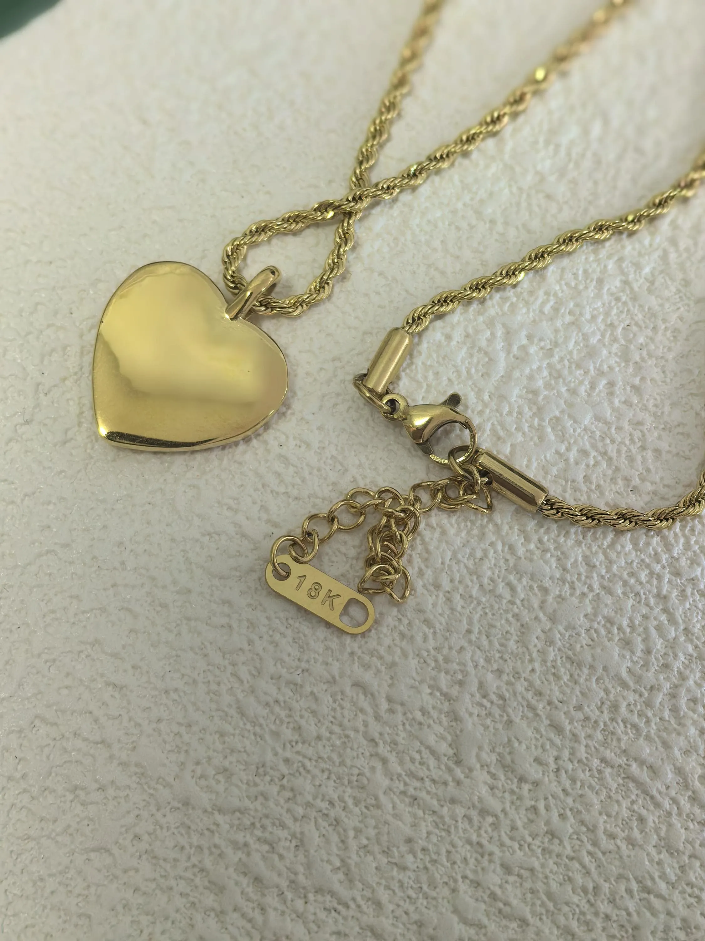 Love Zircon Titanium Steel Heart Chain Pendant Dainty Delicate Necklace
