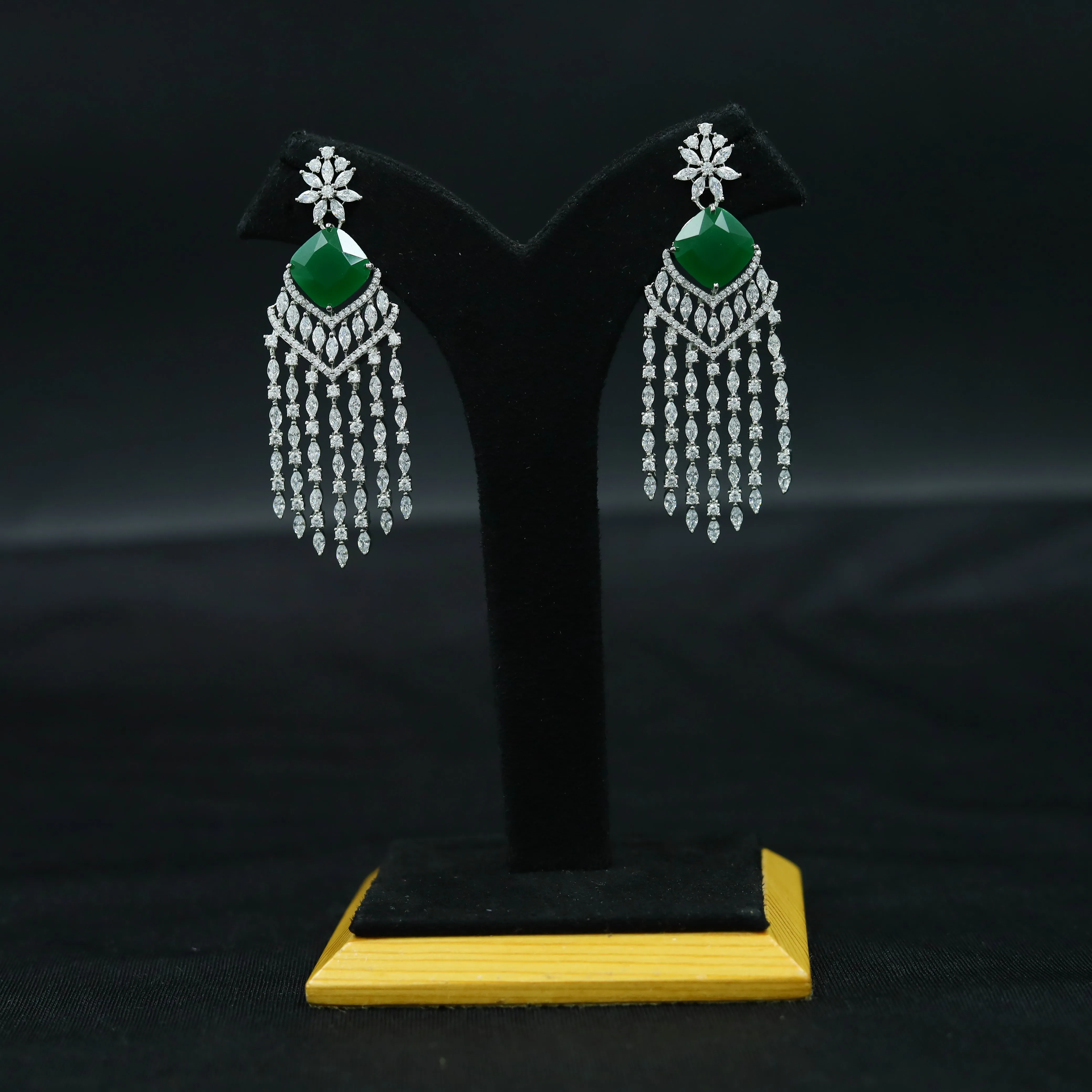 Manish Malhotra Inspired Round Neck Zircon/AD Necklace Set 11897-69