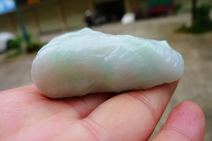 Natural Jade Rough Jadeite Raw (114g,6.1X4.3X2.2cm)