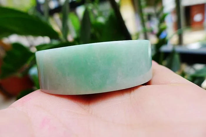 Natural Jade Rough Jadeite Raw (121g,5.3X1.7cm)