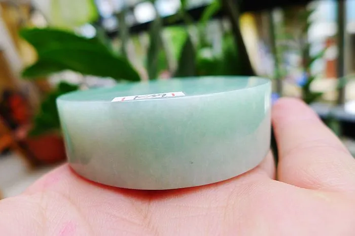 Natural Jade Rough Jadeite Raw (121g,5.3X1.7cm)
