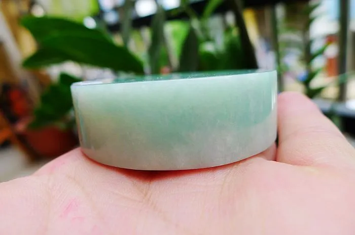 Natural Jade Rough Jadeite Raw (121g,5.3X1.7cm)