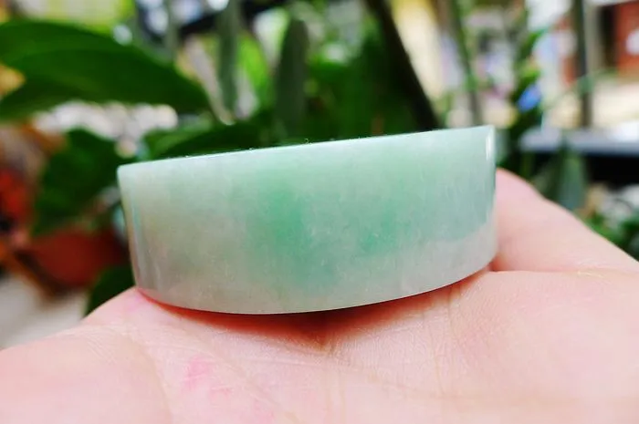 Natural Jade Rough Jadeite Raw (121g,5.3X1.7cm)