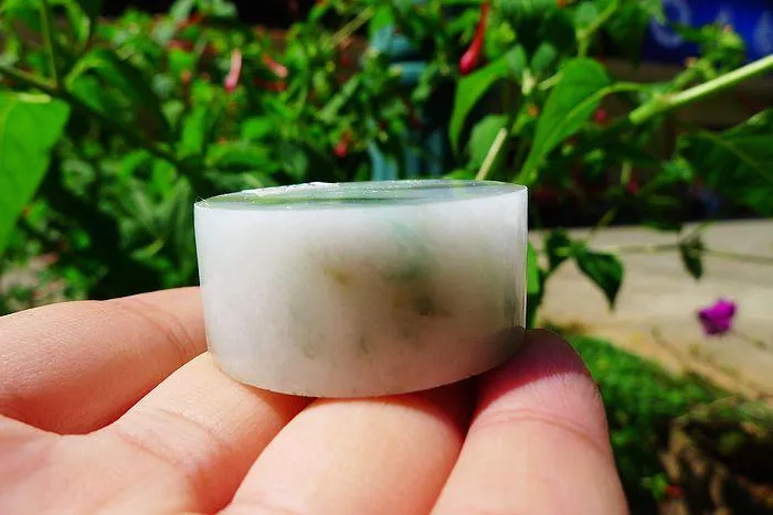 Natural Jade Rough Jadeite Raw (61g,3.8X1.65cm)