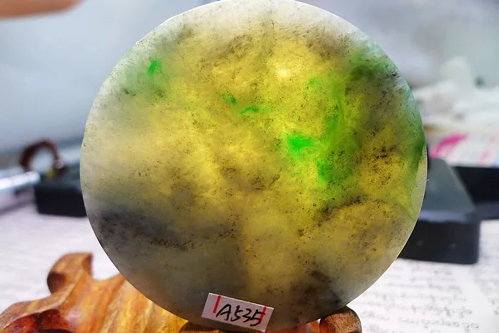 Natural Jade Rough Jadeite Raw (63g,5.6X0.75cm)