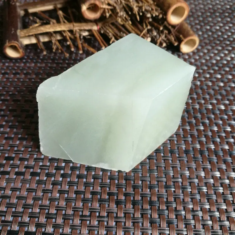 Natural Kunlun Jade Rough Nephrite Raw (258g,6.5X4.8X4cm)
