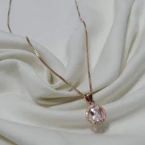 Rosegold Round Pendant Necklace with Rectangular Zirconia