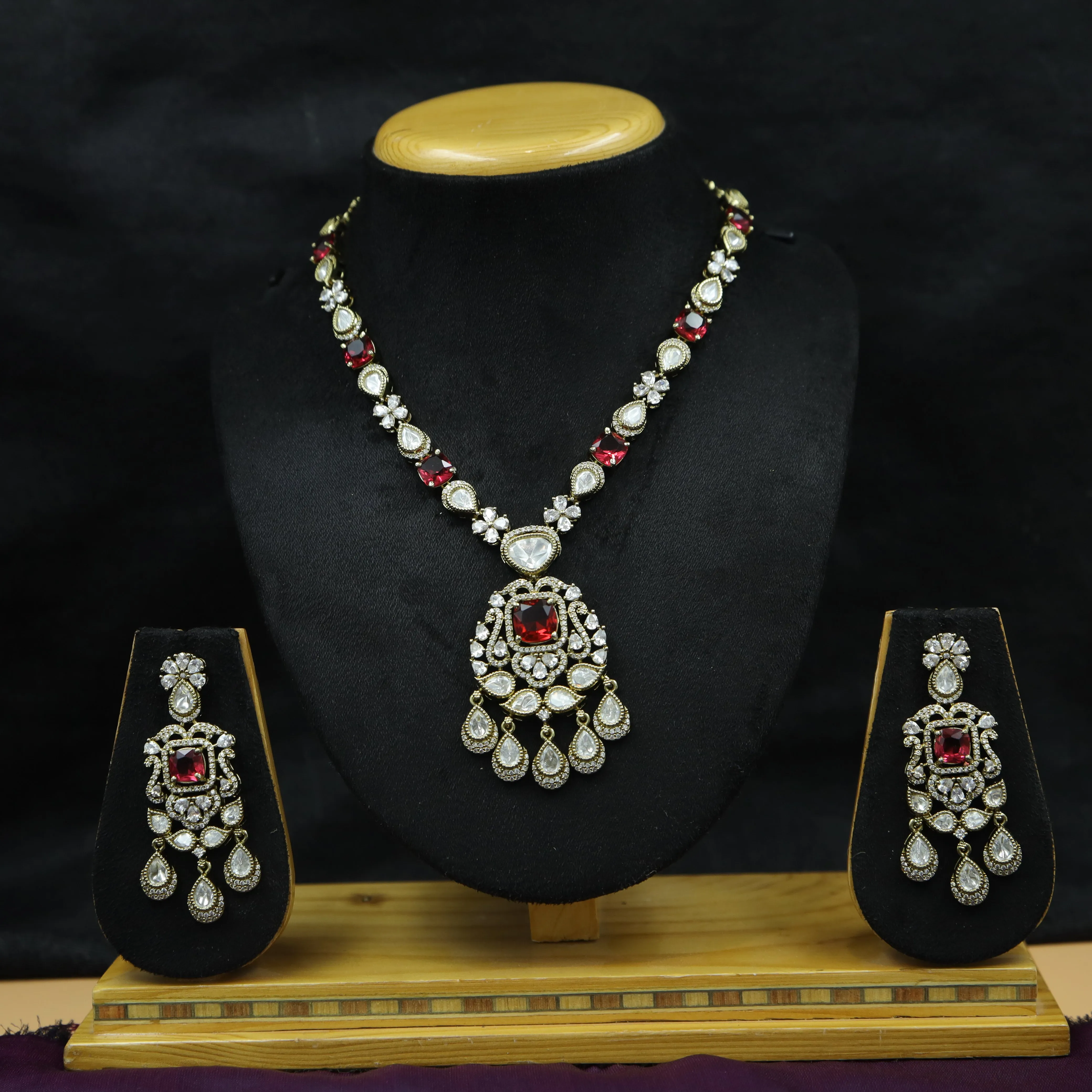 Round Neck Zircon/AD Necklace Set 10558-28