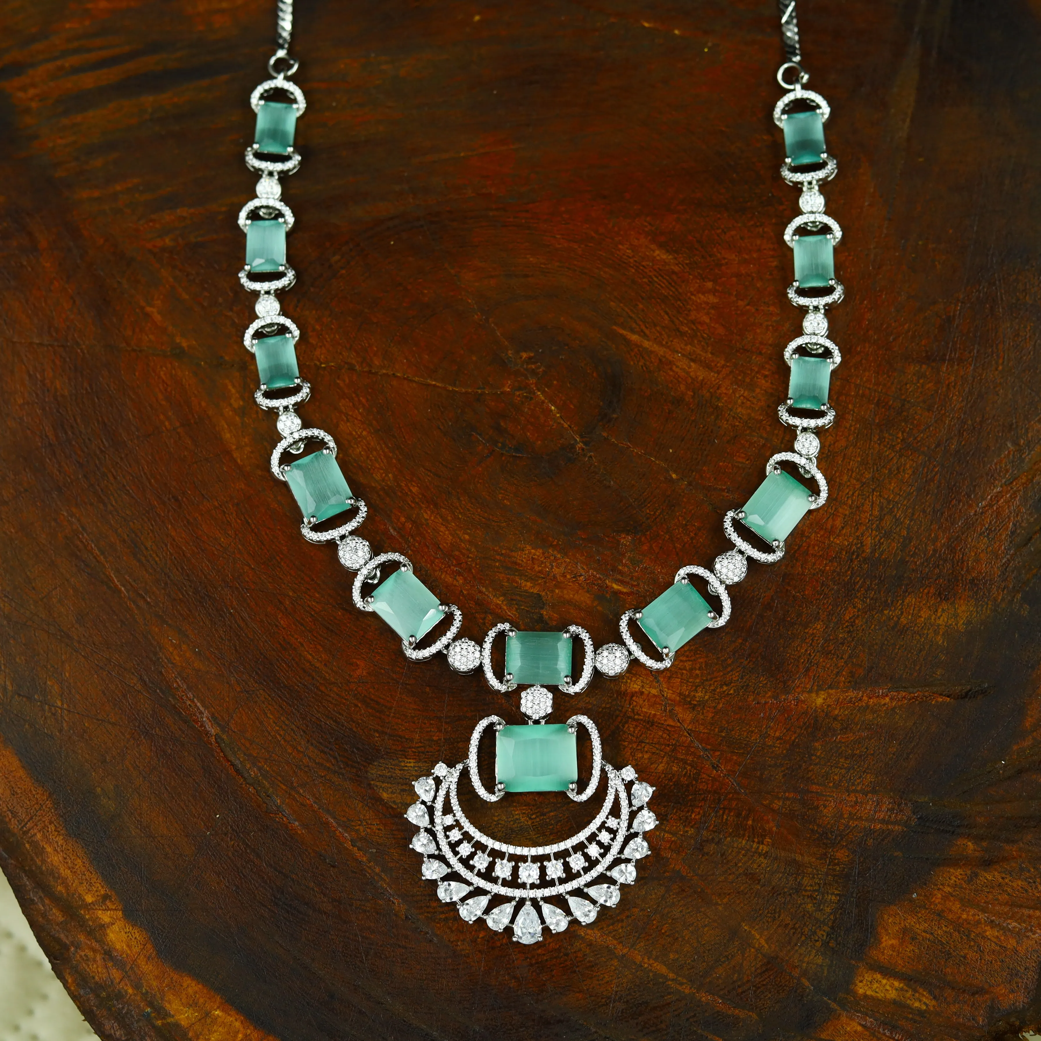 Round Neck Zircon/AD Necklace Set 12534-28