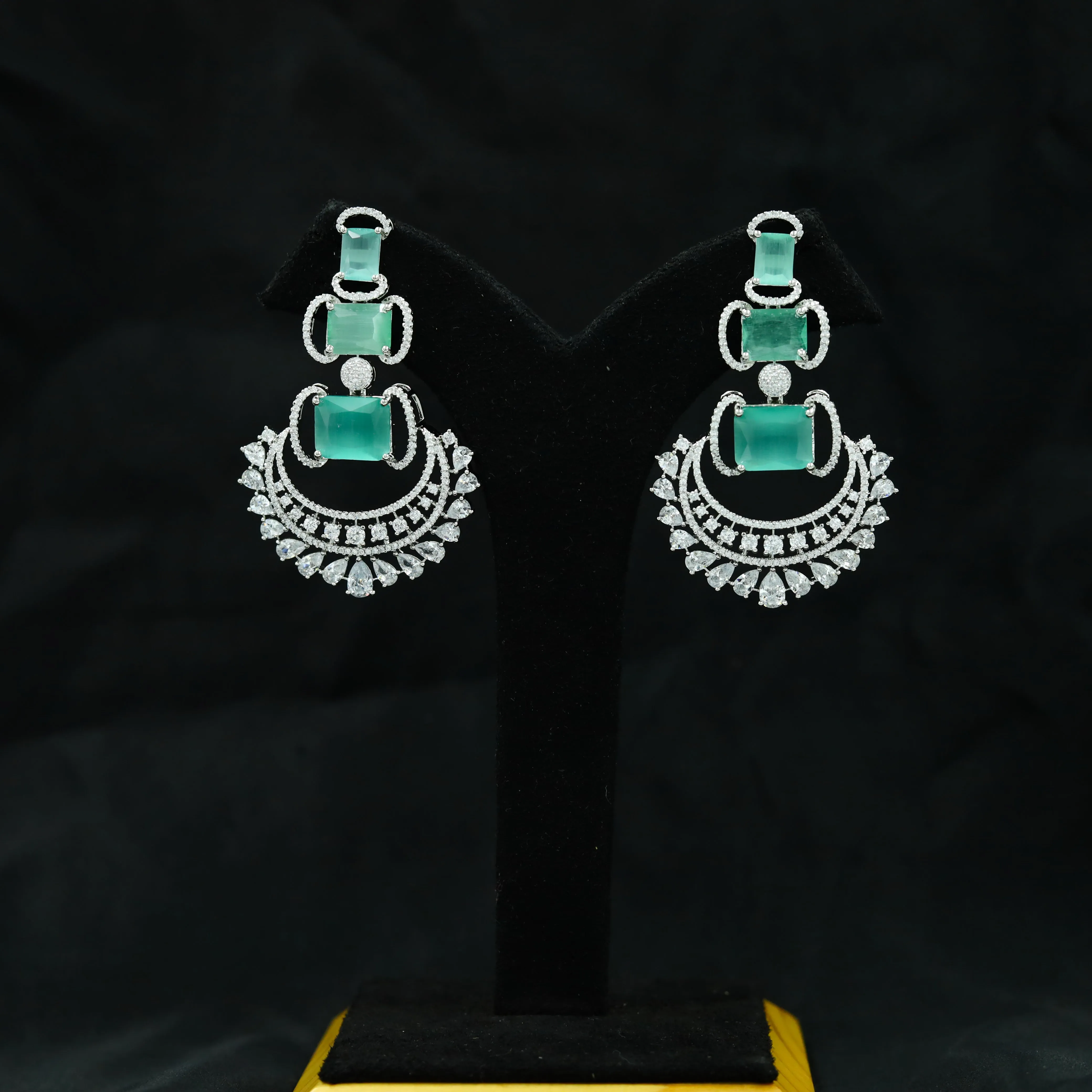 Round Neck Zircon/AD Necklace Set 12534-28
