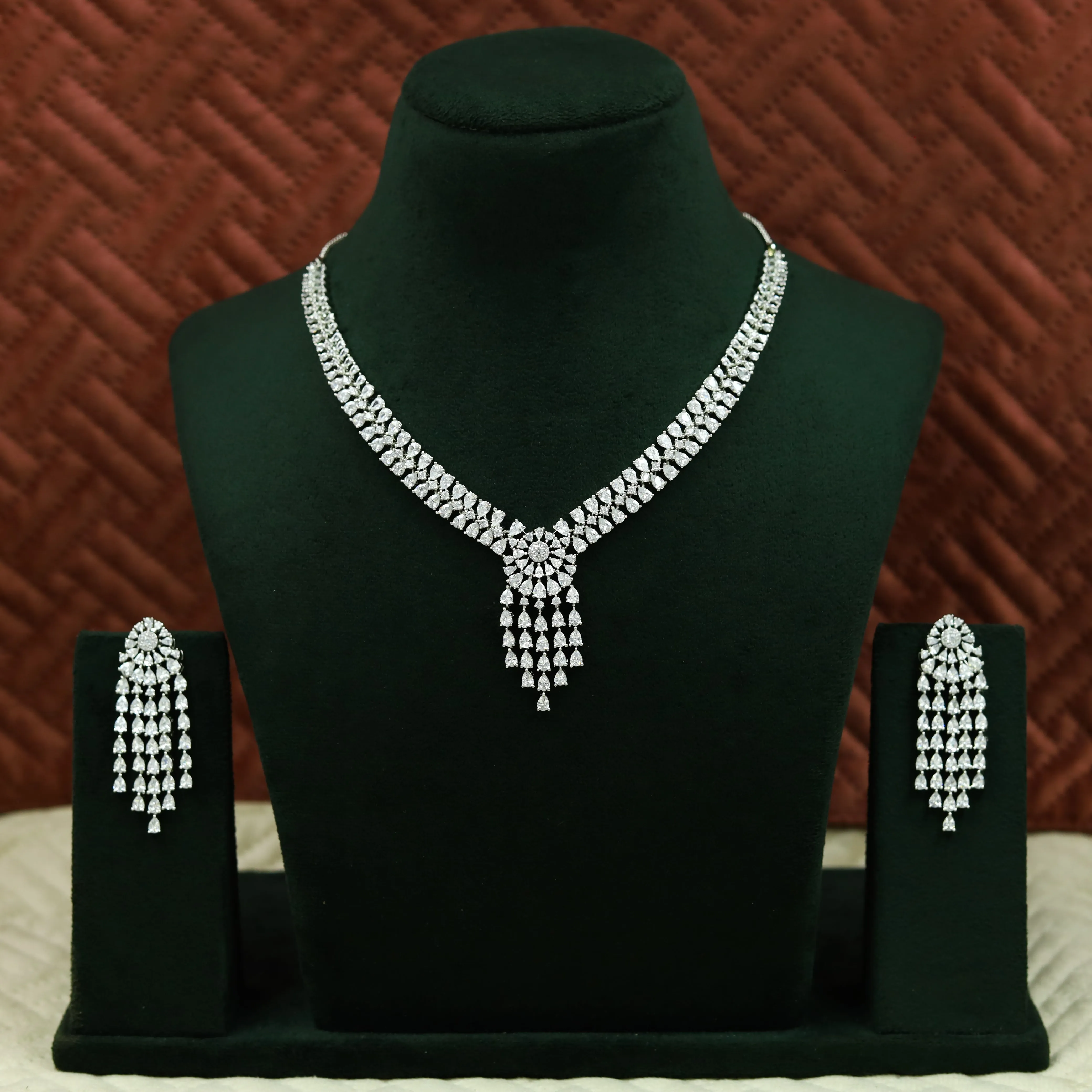 Round Neck Zircon/AD Necklace Set 12976-34