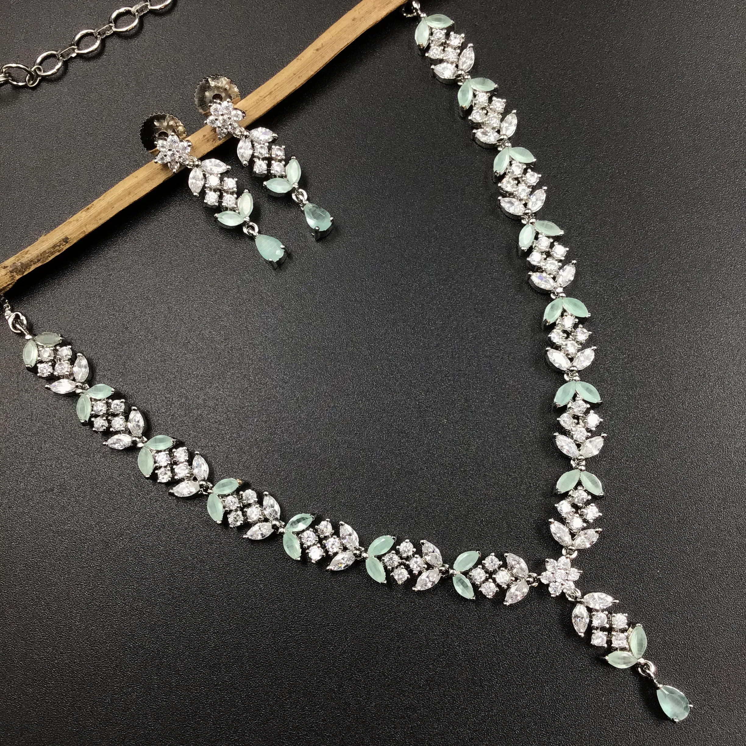 Round Neck Zircon/AD Necklace Set 3154-11