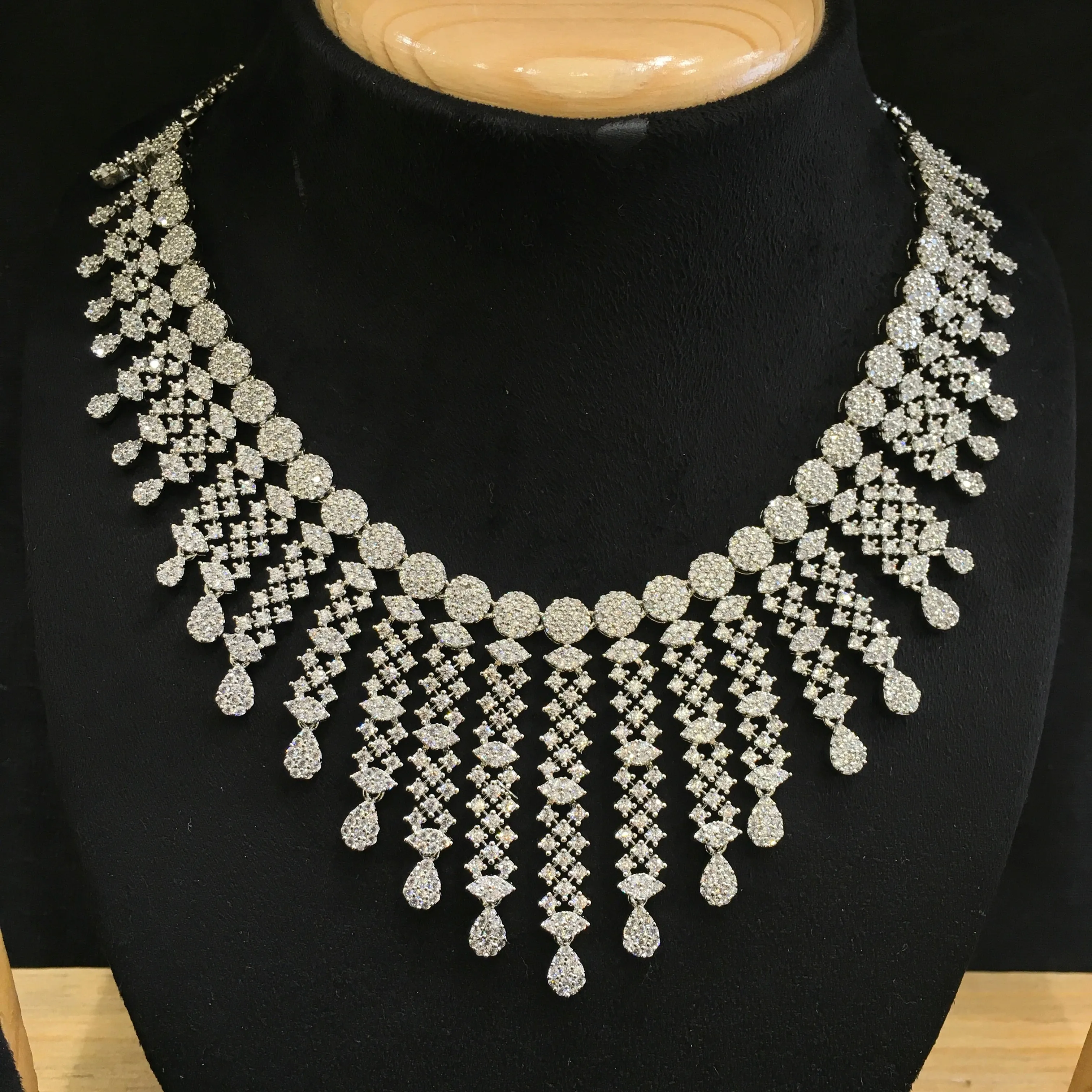 Round Neck Zircon/AD Necklace Set 6123-08