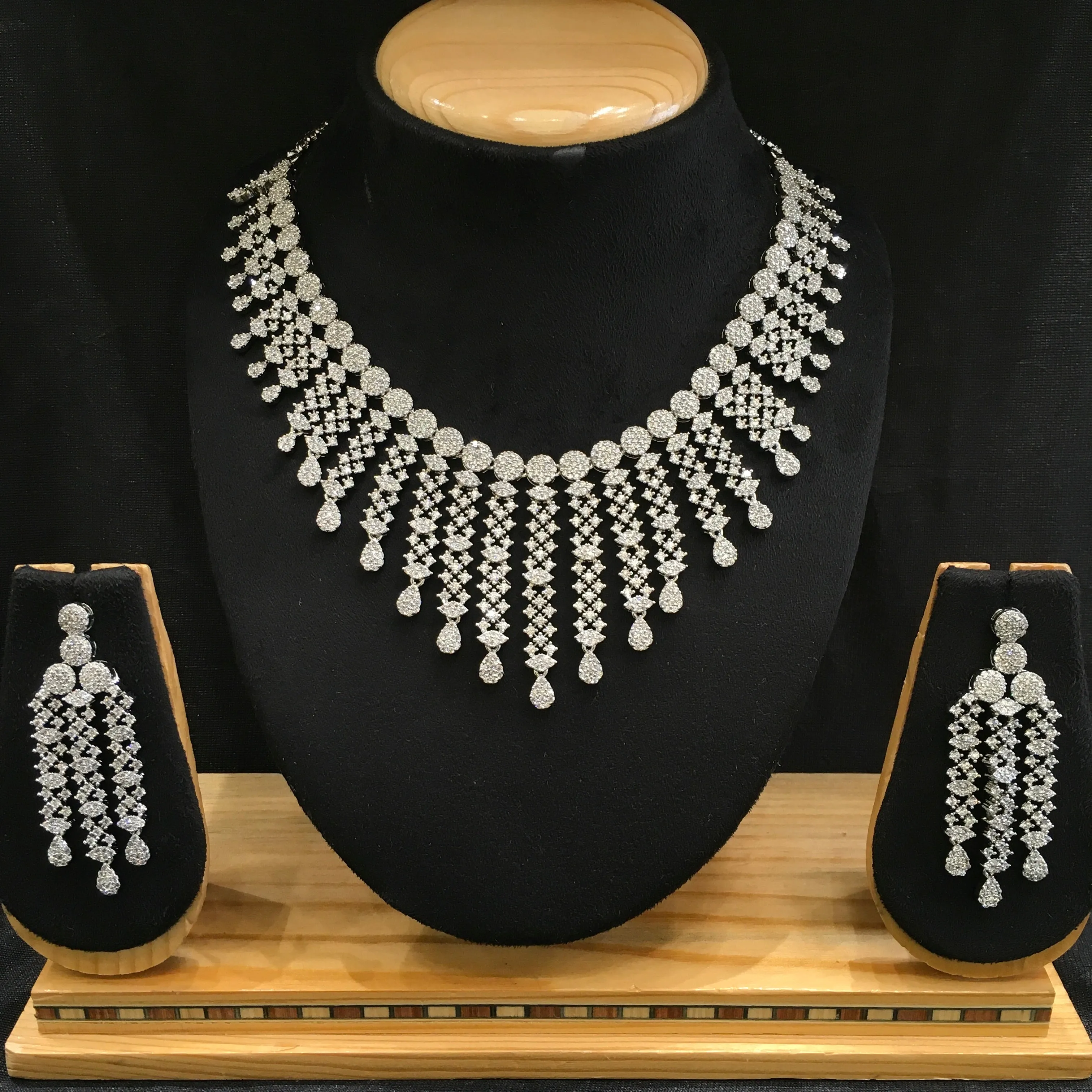 Round Neck Zircon/AD Necklace Set 6123-08