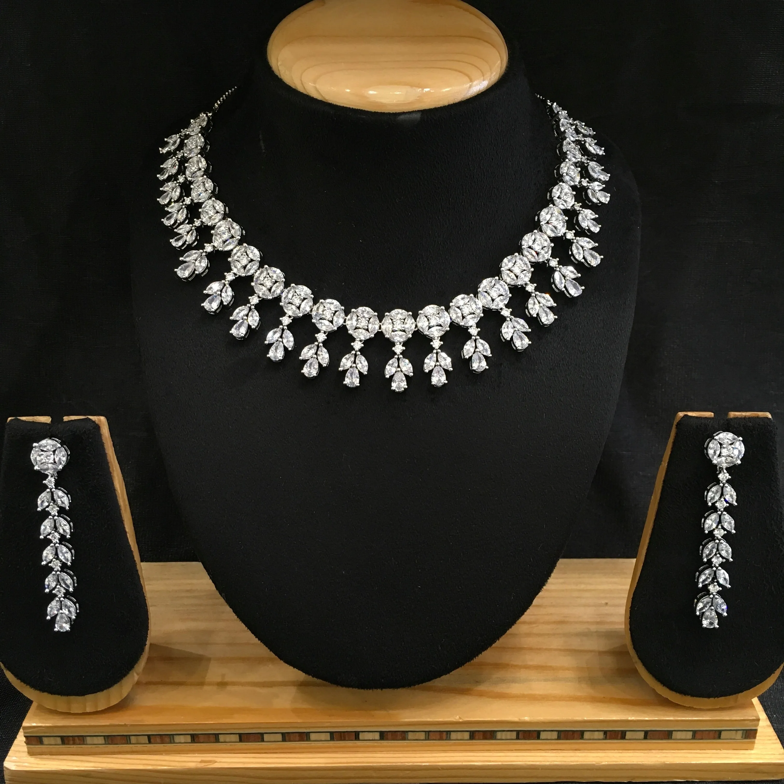 Round Neck Zircon/AD Necklace Set 6124-08