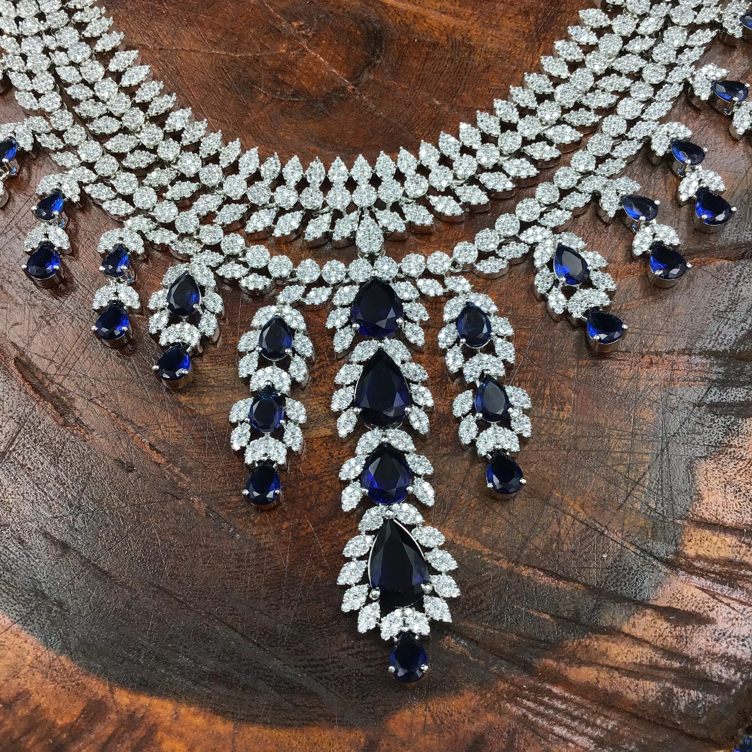 Round Neck Zircon/AD Necklace Set 8571-08
