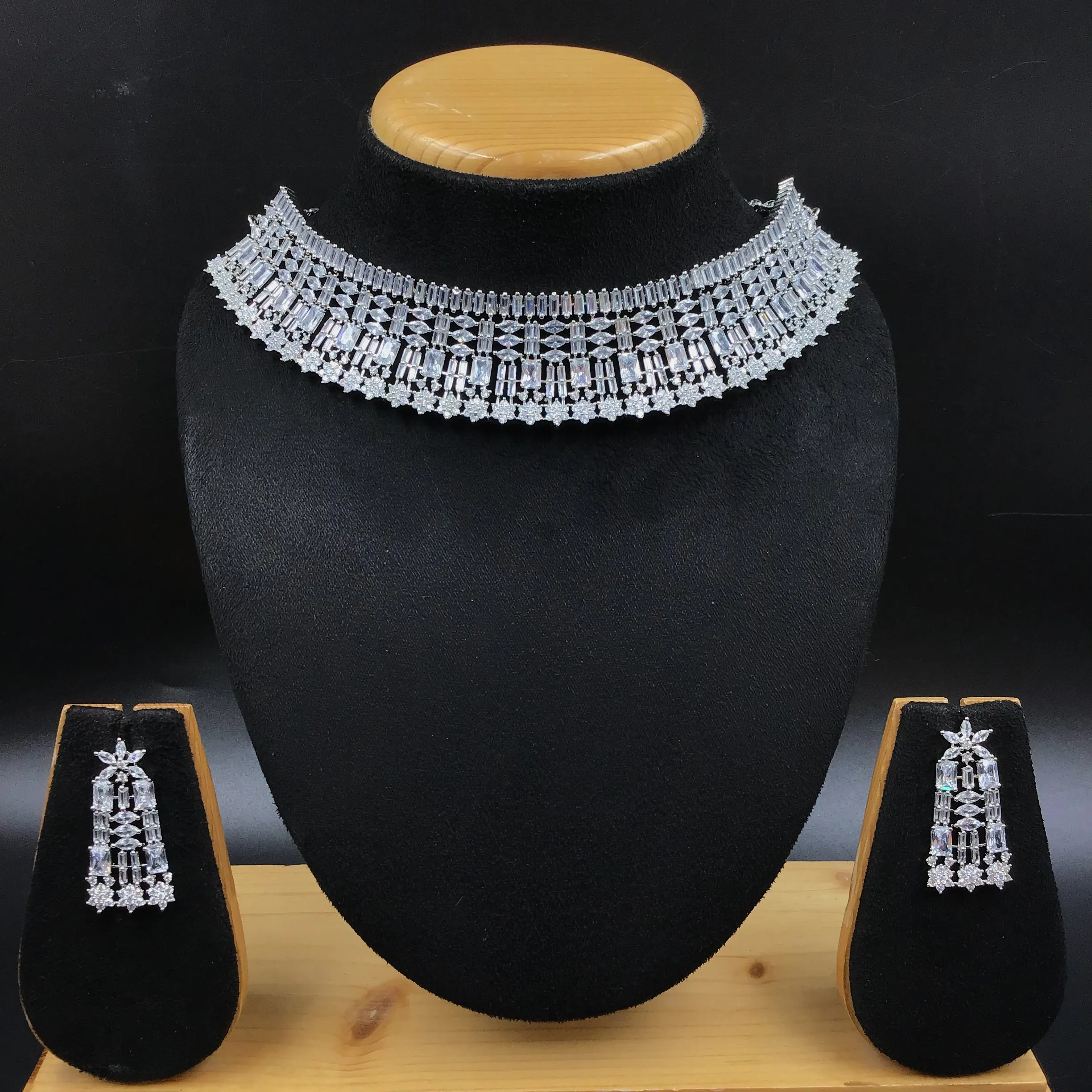 Silver Zircon/AD Choker  Set 16912-4060